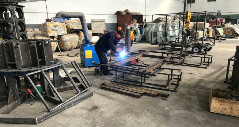 amusement park ride manufacturing at Dinis Factory